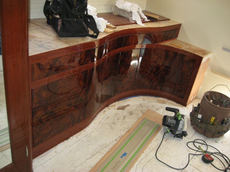 Boat dresser